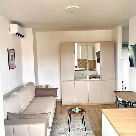 Daire Sara&sera Self Check In,fourth Floor No Elevator,studio App Umag