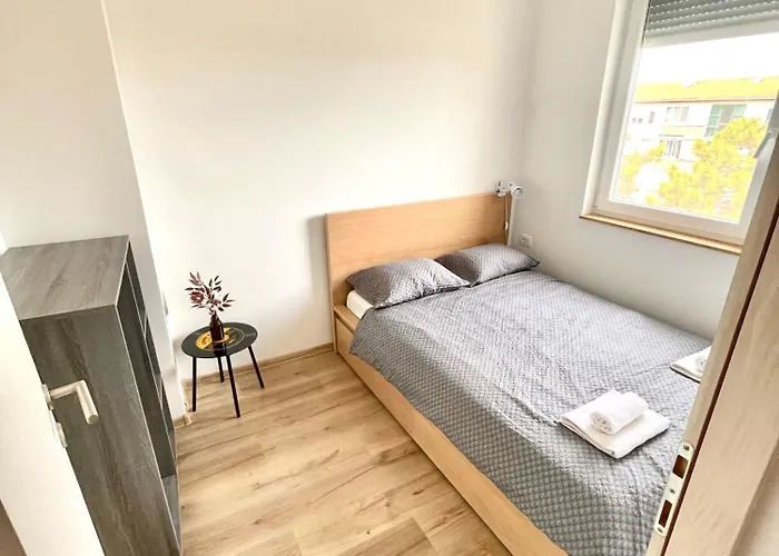 Sara&sera Self Check In,fourth Floor No Elevator,studio App Umag