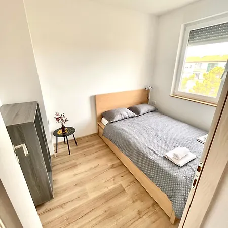 Sara&sera Self Check In,fourth Floor No Elevator,studio App Umag