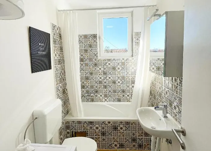 Sara&sera Self Check In,fourth Floor No Elevator,studio App 우마그